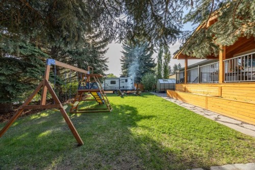 111 Silvergrove Green Nw, Calgary, AB 