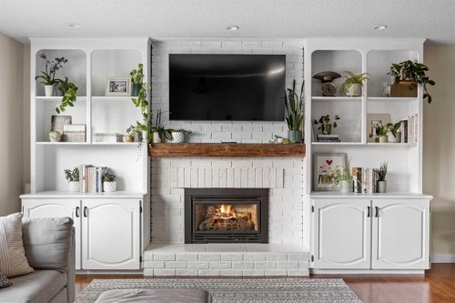 111 Silvergrove Green Nw, Calgary, AB 
