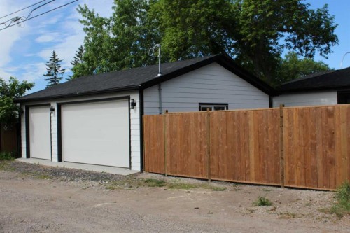 4940 45 Street Sw, Calgary, AB - Outdoor With Exterior