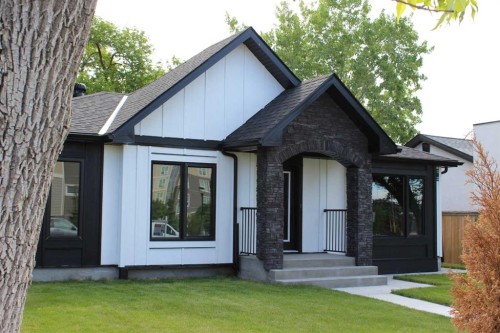 4940 45 Street Sw, Calgary, AB - Outdoor