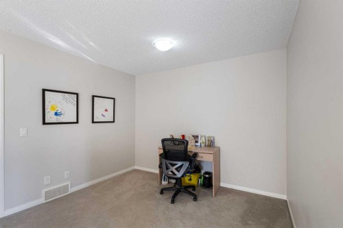 69 Auburn Crest Lane Se, Calgary, AB 