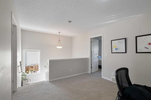 69 Auburn Crest Lane Se, Calgary, AB 