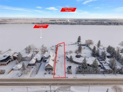 492 West Chestermere Drive Chestermere, AB T1X 1B3