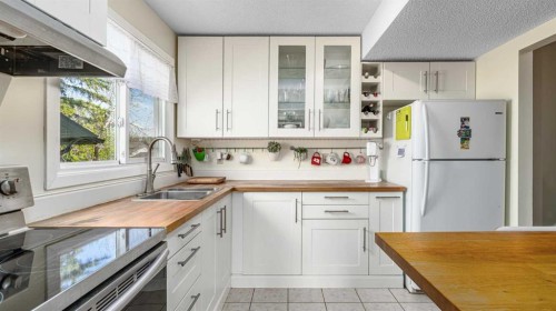 1455 Berkley Drive Nw, Calgary, AB 