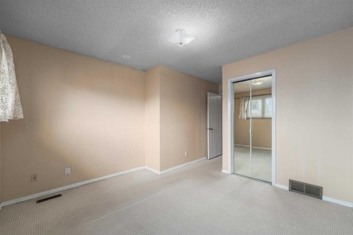 1455 Berkley Drive Nw, Calgary, AB 