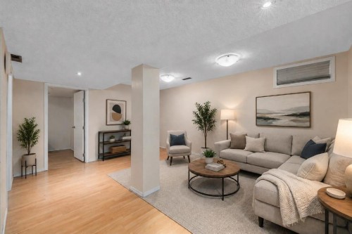 1455 Berkley Drive Nw, Calgary, AB 