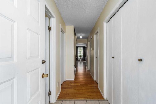 1455 Berkley Drive Nw, Calgary, AB 