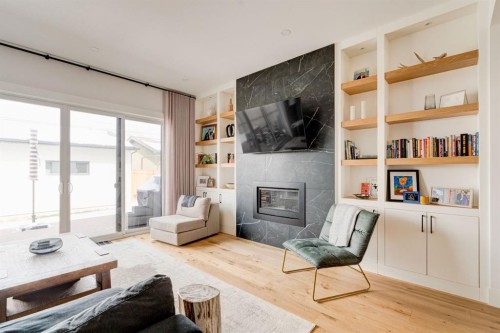 2440 31 Avenue Sw, Calgary, AB 