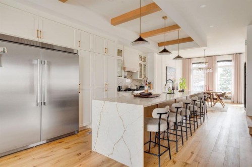 2440 31 Avenue Sw, Calgary, AB 