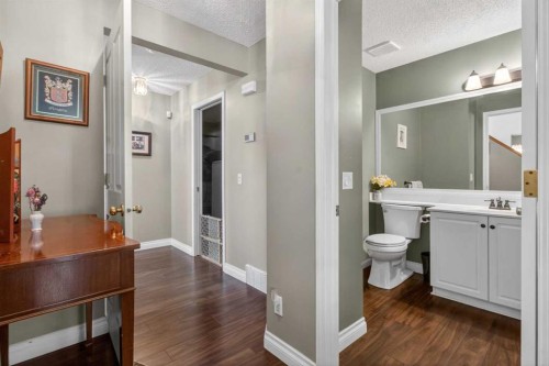 210 Douglas Ridge Place Se, Calgary, AB 