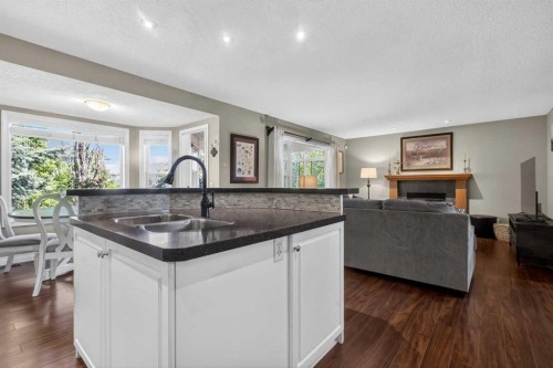 210 Douglas Ridge Place Se, Calgary, AB 