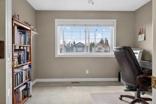 210 Douglas Ridge Place Se, Calgary, AB 