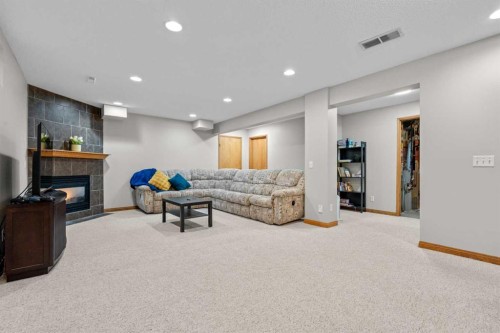 60 Chaparral Way Se, Calgary, AB 