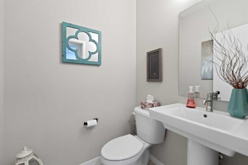124 Masters Crescent Se, Calgary, AB 