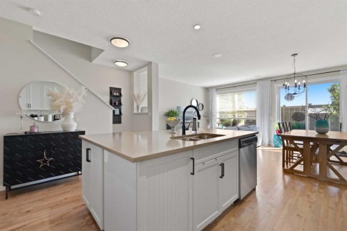 124 Masters Crescent Se, Calgary, AB 