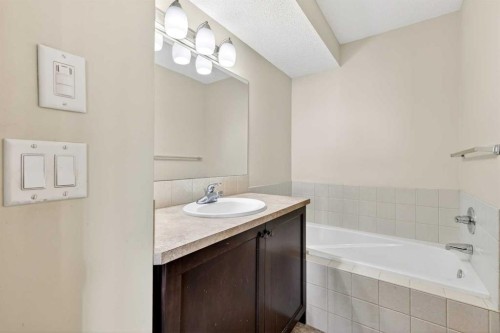 490 New Brighton Drive Se, Calgary, AB 