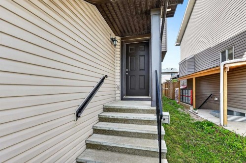 490 New Brighton Drive Se, Calgary, AB 