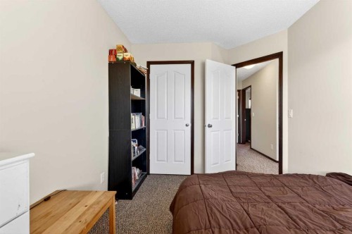 490 New Brighton Drive Se, Calgary, AB 