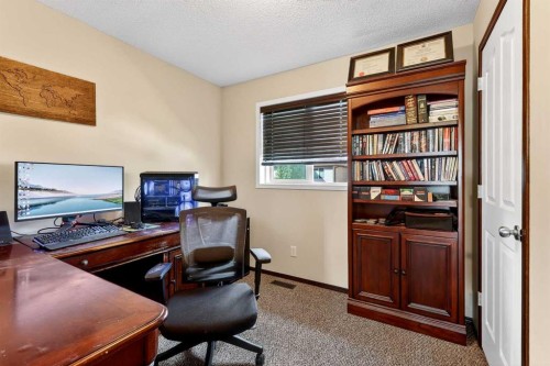 490 New Brighton Drive Se, Calgary, AB 