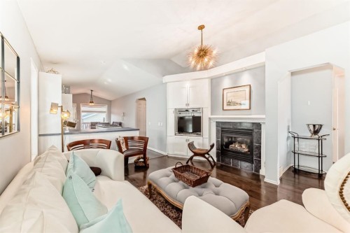 307 Mt Lorette Place Se, Calgary, AB 