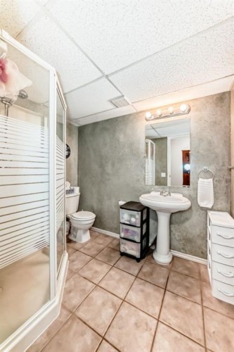 307 Mt Lorette Place Se, Calgary, AB 