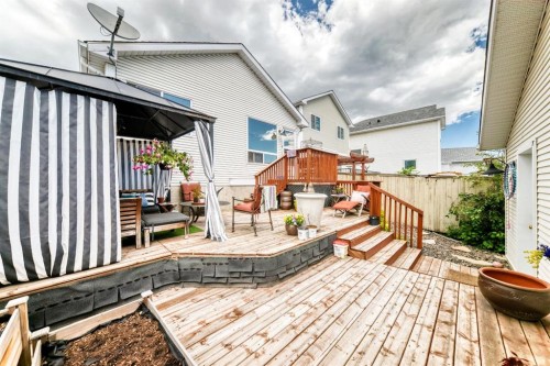 307 Mt Lorette Place Se, Calgary, AB 