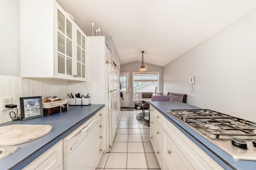 307 Mt Lorette Place Se, Calgary, AB 