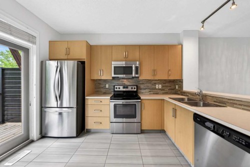4 Walden Walk Se, Calgary, AB 