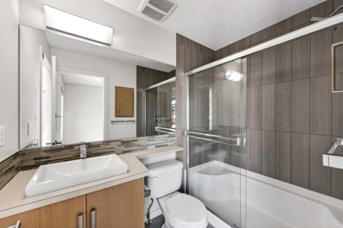 4 Walden Walk Se, Calgary, AB 