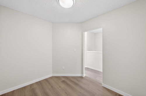 4 Walden Walk Se, Calgary, AB 