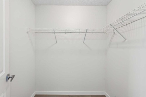 4 Walden Walk Se, Calgary, AB 