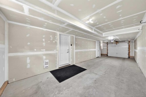 4 Walden Walk Se, Calgary, AB 