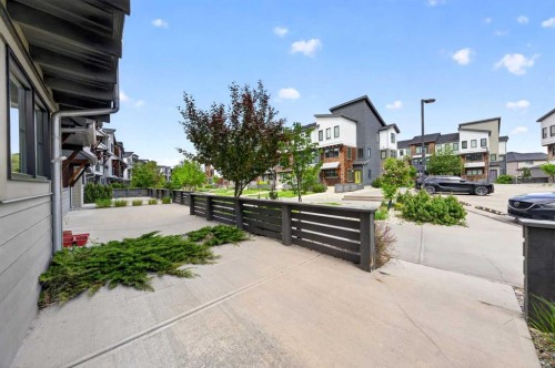 4 Walden Walk Se, Calgary, AB 