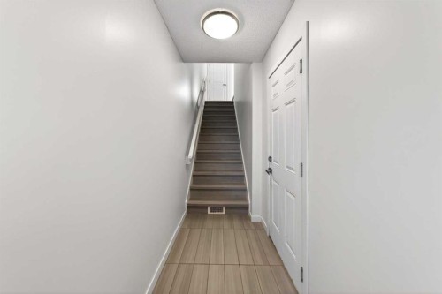 4 Walden Walk Se, Calgary, AB 