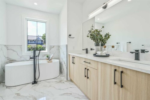 8926 34 Avenue, Calgary, AB 