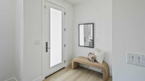 8926 34 Avenue, Calgary, AB 