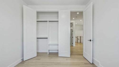 8926 34 Avenue, Calgary, AB 