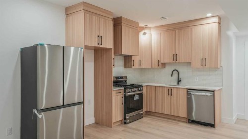 8926 34 Avenue, Calgary, AB 