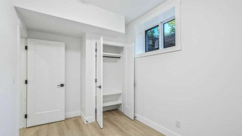 8926 34 Avenue, Calgary, AB 