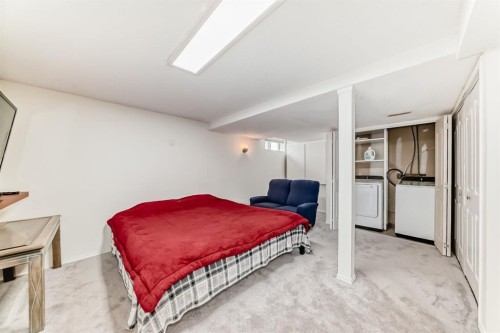 325 Mt Douglas Manor Se, Calgary, AB 