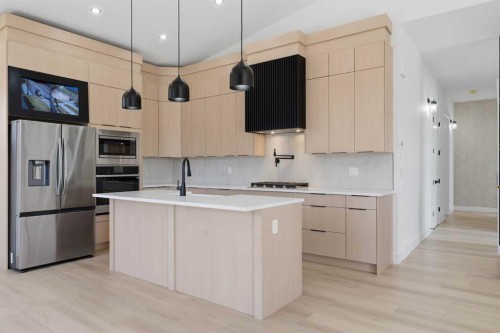 27 Glacier Drive Sw, Calgary, AB 