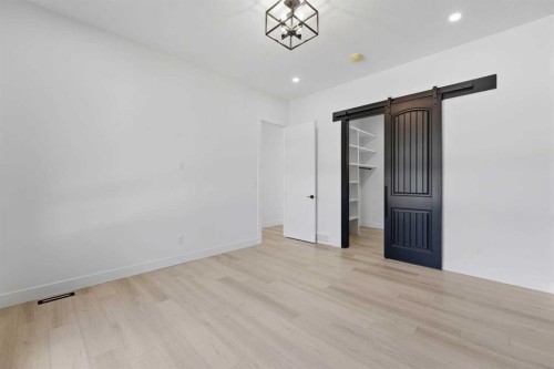 27 Glacier Drive Sw, Calgary, AB 