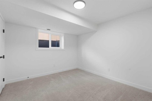 27 Glacier Drive Sw, Calgary, AB 