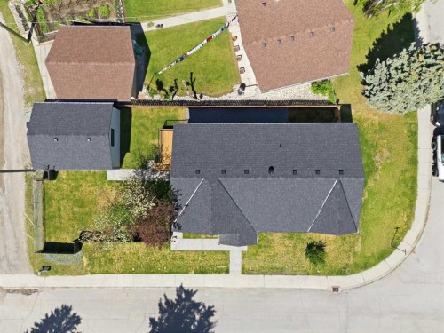 27 Glacier Drive Sw, Calgary, AB 