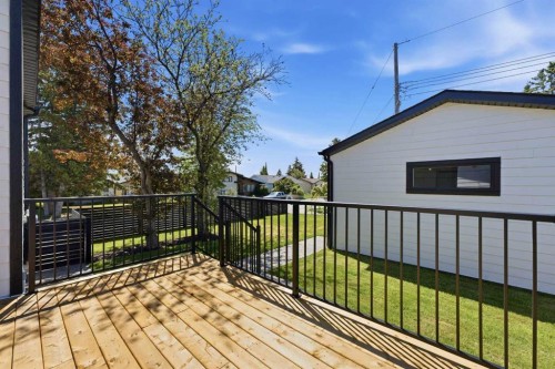 27 Glacier Drive Sw, Calgary, AB 