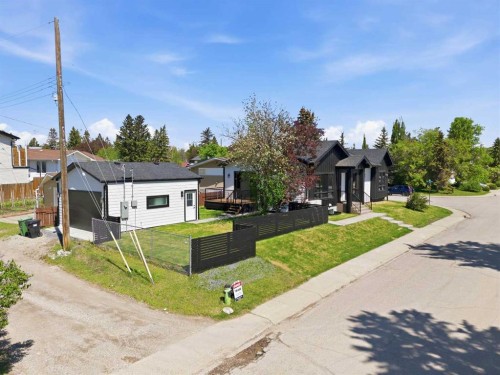 27 Glacier Drive Sw, Calgary, AB 