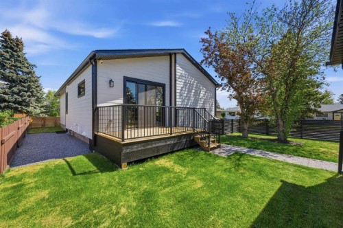 27 Glacier Drive Sw, Calgary, AB 