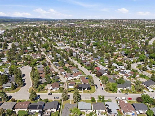 27 Glacier Drive Sw, Calgary, AB 