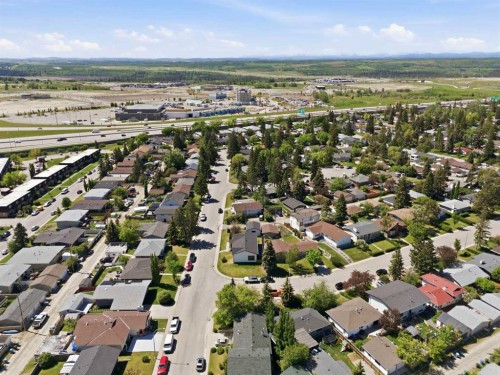 27 Glacier Drive Sw, Calgary, AB 