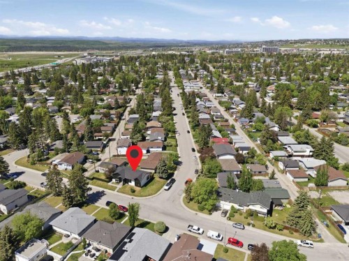 27 Glacier Drive Sw, Calgary, AB 
